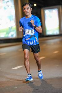 BIB: 12195
                            <button type="button" onclick="openModal(18750236)" class="btn btn-primary btn-sm float-right btn-popup" data-toggle="modal" data-target=".modal-high-quality">
                        <i class="fas fa-shopping-cart"></i> Add to Cart
                    </button>
                                            <button type="button" onclick="isThisMe(18750236, true)" class="btn btn-success btn-sm float-right btn-popup btn-isme hidden" data-toggle="tooltip" data-placement="bottom" title="นี่คือรูปของคุณใช่ไหม คลิกที่นี่เพื่อเอาเข้าอัลบั้ม">
                        <i class="fas fa-plus"></i> Add to album
                    </button>
                    <button type="button" onclick="isThisMe(18750236, false)" class="btn btn-warning btn-sm float-right btn-popup btn-isnotme hidden">
                        <i class="fas fa-ban"></i> Remove from album
                    </button>