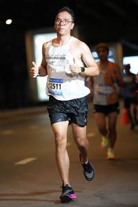 BIB: 12511
                            <button type="button" onclick="openModal(18657999)" class="btn btn-primary btn-sm float-right btn-popup" data-toggle="modal" data-target=".modal-high-quality">
                        <i class="fas fa-shopping-cart"></i> Add to Cart
                    </button>
                                            <button type="button" onclick="isThisMe(18657999, true)" class="btn btn-success btn-sm float-right btn-popup btn-isme hidden" data-toggle="tooltip" data-placement="bottom" title="นี่คือรูปของคุณใช่ไหม คลิกที่นี่เพื่อเอาเข้าอัลบั้ม">
                        <i class="fas fa-plus"></i> Add to album
                    </button>
                    <button type="button" onclick="isThisMe(18657999, false)" class="btn btn-warning btn-sm float-right btn-popup btn-isnotme hidden">
                        <i class="fas fa-ban"></i> Remove from album
                    </button>