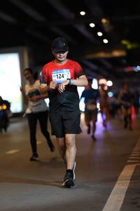 BIB: 124
                            <button type="button" onclick="openModal(18663682)" class="btn btn-primary btn-sm float-right btn-popup" data-toggle="modal" data-target=".modal-high-quality">
                        <i class="fas fa-shopping-cart"></i> Add to Cart
                    </button>
                                            <button type="button" onclick="isThisMe(18663682, true)" class="btn btn-success btn-sm float-right btn-popup btn-isme hidden" data-toggle="tooltip" data-placement="bottom" title="นี่คือรูปของคุณใช่ไหม คลิกที่นี่เพื่อเอาเข้าอัลบั้ม">
                        <i class="fas fa-plus"></i> Add to album
                    </button>
                    <button type="button" onclick="isThisMe(18663682, false)" class="btn btn-warning btn-sm float-right btn-popup btn-isnotme hidden">
                        <i class="fas fa-ban"></i> Remove from album
                    </button>