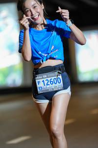 BIB: 12600
                            <button type="button" onclick="openModal(18759972)" class="btn btn-primary btn-sm float-right btn-popup" data-toggle="modal" data-target=".modal-high-quality">
                        <i class="fas fa-shopping-cart"></i> Add to Cart
                    </button>
                                            <button type="button" onclick="isThisMe(18759972, true)" class="btn btn-success btn-sm float-right btn-popup btn-isme hidden" data-toggle="tooltip" data-placement="bottom" title="นี่คือรูปของคุณใช่ไหม คลิกที่นี่เพื่อเอาเข้าอัลบั้ม">
                        <i class="fas fa-plus"></i> Add to album
                    </button>
                    <button type="button" onclick="isThisMe(18759972, false)" class="btn btn-warning btn-sm float-right btn-popup btn-isnotme hidden">
                        <i class="fas fa-ban"></i> Remove from album
                    </button>