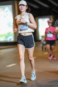 BIB: 12578, 100
                            <button type="button" onclick="openModal(18760128)" class="btn btn-primary btn-sm float-right btn-popup" data-toggle="modal" data-target=".modal-high-quality">
                        <i class="fas fa-shopping-cart"></i> Add to Cart
                    </button>
                                            <button type="button" onclick="isThisMe(18760128, true)" class="btn btn-success btn-sm float-right btn-popup btn-isme hidden" data-toggle="tooltip" data-placement="bottom" title="นี่คือรูปของคุณใช่ไหม คลิกที่นี่เพื่อเอาเข้าอัลบั้ม">
                        <i class="fas fa-plus"></i> Add to album
                    </button>
                    <button type="button" onclick="isThisMe(18760128, false)" class="btn btn-warning btn-sm float-right btn-popup btn-isnotme hidden">
                        <i class="fas fa-ban"></i> Remove from album
                    </button>