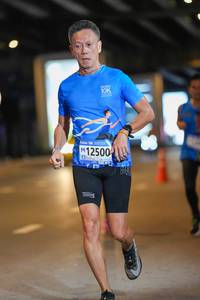 BIB: 12500
                            <button type="button" onclick="openModal(18750319)" class="btn btn-primary btn-sm float-right btn-popup" data-toggle="modal" data-target=".modal-high-quality">
                        <i class="fas fa-shopping-cart"></i> Add to Cart
                    </button>
                                            <button type="button" onclick="isThisMe(18750319, true)" class="btn btn-success btn-sm float-right btn-popup btn-isme hidden" data-toggle="tooltip" data-placement="bottom" title="นี่คือรูปของคุณใช่ไหม คลิกที่นี่เพื่อเอาเข้าอัลบั้ม">
                        <i class="fas fa-plus"></i> Add to album
                    </button>
                    <button type="button" onclick="isThisMe(18750319, false)" class="btn btn-warning btn-sm float-right btn-popup btn-isnotme hidden">
                        <i class="fas fa-ban"></i> Remove from album
                    </button>