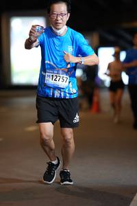 BIB: 12757
                            <button type="button" onclick="openModal(18669947)" class="btn btn-primary btn-sm float-right btn-popup" data-toggle="modal" data-target=".modal-high-quality">
                        <i class="fas fa-shopping-cart"></i> Add to Cart
                    </button>
                                            <button type="button" onclick="isThisMe(18669947, true)" class="btn btn-success btn-sm float-right btn-popup btn-isme hidden" data-toggle="tooltip" data-placement="bottom" title="นี่คือรูปของคุณใช่ไหม คลิกที่นี่เพื่อเอาเข้าอัลบั้ม">
                        <i class="fas fa-plus"></i> Add to album
                    </button>
                    <button type="button" onclick="isThisMe(18669947, false)" class="btn btn-warning btn-sm float-right btn-popup btn-isnotme hidden">
                        <i class="fas fa-ban"></i> Remove from album
                    </button>