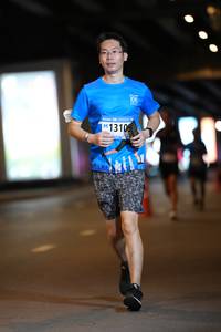 BIB: 1310
                            <button type="button" onclick="openModal(18660163)" class="btn btn-primary btn-sm float-right btn-popup" data-toggle="modal" data-target=".modal-high-quality">
                        <i class="fas fa-shopping-cart"></i> Add to Cart
                    </button>
                                            <button type="button" onclick="isThisMe(18660163, true)" class="btn btn-success btn-sm float-right btn-popup btn-isme hidden" data-toggle="tooltip" data-placement="bottom" title="นี่คือรูปของคุณใช่ไหม คลิกที่นี่เพื่อเอาเข้าอัลบั้ม">
                        <i class="fas fa-plus"></i> Add to album
                    </button>
                    <button type="button" onclick="isThisMe(18660163, false)" class="btn btn-warning btn-sm float-right btn-popup btn-isnotme hidden">
                        <i class="fas fa-ban"></i> Remove from album
                    </button>