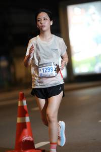 BIB: 1299
                            <button type="button" onclick="openModal(18663905)" class="btn btn-primary btn-sm float-right btn-popup" data-toggle="modal" data-target=".modal-high-quality">
                        <i class="fas fa-shopping-cart"></i> Add to Cart
                    </button>
                                            <button type="button" onclick="isThisMe(18663905, true)" class="btn btn-success btn-sm float-right btn-popup btn-isme hidden" data-toggle="tooltip" data-placement="bottom" title="นี่คือรูปของคุณใช่ไหม คลิกที่นี่เพื่อเอาเข้าอัลบั้ม">
                        <i class="fas fa-plus"></i> Add to album
                    </button>
                    <button type="button" onclick="isThisMe(18663905, false)" class="btn btn-warning btn-sm float-right btn-popup btn-isnotme hidden">
                        <i class="fas fa-ban"></i> Remove from album
                    </button>