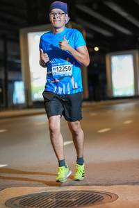 BIB: 12250
                            <button type="button" onclick="openModal(18757128)" class="btn btn-primary btn-sm float-right btn-popup" data-toggle="modal" data-target=".modal-high-quality">
                        <i class="fas fa-shopping-cart"></i> Add to Cart
                    </button>
                                            <button type="button" onclick="isThisMe(18757128, true)" class="btn btn-success btn-sm float-right btn-popup btn-isme hidden" data-toggle="tooltip" data-placement="bottom" title="นี่คือรูปของคุณใช่ไหม คลิกที่นี่เพื่อเอาเข้าอัลบั้ม">
                        <i class="fas fa-plus"></i> Add to album
                    </button>
                    <button type="button" onclick="isThisMe(18757128, false)" class="btn btn-warning btn-sm float-right btn-popup btn-isnotme hidden">
                        <i class="fas fa-ban"></i> Remove from album
                    </button>