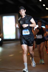 BIB: 12147, 11960
                            <button type="button" onclick="openModal(18657535)" class="btn btn-primary btn-sm float-right btn-popup" data-toggle="modal" data-target=".modal-high-quality">
                        <i class="fas fa-shopping-cart"></i> Add to Cart
                    </button>
                                            <button type="button" onclick="isThisMe(18657535, true)" class="btn btn-success btn-sm float-right btn-popup btn-isme hidden" data-toggle="tooltip" data-placement="bottom" title="นี่คือรูปของคุณใช่ไหม คลิกที่นี่เพื่อเอาเข้าอัลบั้ม">
                        <i class="fas fa-plus"></i> Add to album
                    </button>
                    <button type="button" onclick="isThisMe(18657535, false)" class="btn btn-warning btn-sm float-right btn-popup btn-isnotme hidden">
                        <i class="fas fa-ban"></i> Remove from album
                    </button>