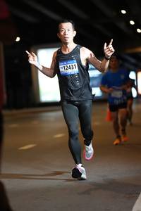 BIB: 1601, 12431
                            <button type="button" onclick="openModal(18661177)" class="btn btn-primary btn-sm float-right btn-popup" data-toggle="modal" data-target=".modal-high-quality">
                        <i class="fas fa-shopping-cart"></i> Add to Cart
                    </button>
                                            <button type="button" onclick="isThisMe(18661177, true)" class="btn btn-success btn-sm float-right btn-popup btn-isme hidden" data-toggle="tooltip" data-placement="bottom" title="นี่คือรูปของคุณใช่ไหม คลิกที่นี่เพื่อเอาเข้าอัลบั้ม">
                        <i class="fas fa-plus"></i> Add to album
                    </button>
                    <button type="button" onclick="isThisMe(18661177, false)" class="btn btn-warning btn-sm float-right btn-popup btn-isnotme hidden">
                        <i class="fas fa-ban"></i> Remove from album
                    </button>