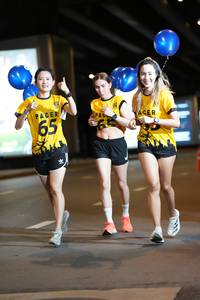 BIB: 201, 144
                            <button type="button" onclick="openModal(18663610)" class="btn btn-primary btn-sm float-right btn-popup" data-toggle="modal" data-target=".modal-high-quality">
                        <i class="fas fa-shopping-cart"></i> Add to Cart
                    </button>
                                            <button type="button" onclick="isThisMe(18663610, true)" class="btn btn-success btn-sm float-right btn-popup btn-isme hidden" data-toggle="tooltip" data-placement="bottom" title="นี่คือรูปของคุณใช่ไหม คลิกที่นี่เพื่อเอาเข้าอัลบั้ม">
                        <i class="fas fa-plus"></i> Add to album
                    </button>
                    <button type="button" onclick="isThisMe(18663610, false)" class="btn btn-warning btn-sm float-right btn-popup btn-isnotme hidden">
                        <i class="fas fa-ban"></i> Remove from album
                    </button>