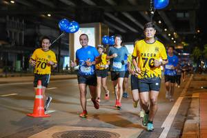 BIB: 12367, 13127
                            <button type="button" onclick="openModal(18759587)" class="btn btn-primary btn-sm float-right btn-popup" data-toggle="modal" data-target=".modal-high-quality">
                        <i class="fas fa-shopping-cart"></i> Add to Cart
                    </button>
                                            <button type="button" onclick="isThisMe(18759587, true)" class="btn btn-success btn-sm float-right btn-popup btn-isme hidden" data-toggle="tooltip" data-placement="bottom" title="นี่คือรูปของคุณใช่ไหม คลิกที่นี่เพื่อเอาเข้าอัลบั้ม">
                        <i class="fas fa-plus"></i> Add to album
                    </button>
                    <button type="button" onclick="isThisMe(18759587, false)" class="btn btn-warning btn-sm float-right btn-popup btn-isnotme hidden">
                        <i class="fas fa-ban"></i> Remove from album
                    </button>