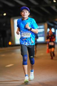 BIB: 12332, 1905
                            <button type="button" onclick="openModal(18750633)" class="btn btn-primary btn-sm float-right btn-popup" data-toggle="modal" data-target=".modal-high-quality">
                        <i class="fas fa-shopping-cart"></i> Add to Cart
                    </button>
                                            <button type="button" onclick="isThisMe(18750633, true)" class="btn btn-success btn-sm float-right btn-popup btn-isme hidden" data-toggle="tooltip" data-placement="bottom" title="นี่คือรูปของคุณใช่ไหม คลิกที่นี่เพื่อเอาเข้าอัลบั้ม">
                        <i class="fas fa-plus"></i> Add to album
                    </button>
                    <button type="button" onclick="isThisMe(18750633, false)" class="btn btn-warning btn-sm float-right btn-popup btn-isnotme hidden">
                        <i class="fas fa-ban"></i> Remove from album
                    </button>