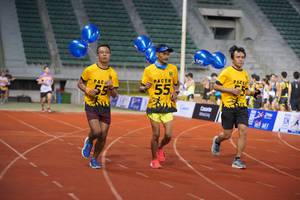 BIB: 3851
                            <button type="button" onclick="openModal(18681676)" class="btn btn-primary btn-sm float-right btn-popup" data-toggle="modal" data-target=".modal-high-quality">
                        <i class="fas fa-shopping-cart"></i> Add to Cart
                    </button>
                                            <button type="button" onclick="isThisMe(18681676, true)" class="btn btn-success btn-sm float-right btn-popup btn-isme hidden" data-toggle="tooltip" data-placement="bottom" title="นี่คือรูปของคุณใช่ไหม คลิกที่นี่เพื่อเอาเข้าอัลบั้ม">
                        <i class="fas fa-plus"></i> Add to album
                    </button>
                    <button type="button" onclick="isThisMe(18681676, false)" class="btn btn-warning btn-sm float-right btn-popup btn-isnotme hidden">
                        <i class="fas fa-ban"></i> Remove from album
                    </button>