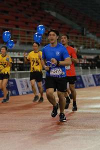 BIB: 12615, 548
                            <button type="button" onclick="openModal(18729126)" class="btn btn-primary btn-sm float-right btn-popup" data-toggle="modal" data-target=".modal-high-quality">
                        <i class="fas fa-shopping-cart"></i> Add to Cart
                    </button>
                                            <button type="button" onclick="isThisMe(18729126, true)" class="btn btn-success btn-sm float-right btn-popup btn-isme hidden" data-toggle="tooltip" data-placement="bottom" title="นี่คือรูปของคุณใช่ไหม คลิกที่นี่เพื่อเอาเข้าอัลบั้ม">
                        <i class="fas fa-plus"></i> Add to album
                    </button>
                    <button type="button" onclick="isThisMe(18729126, false)" class="btn btn-warning btn-sm float-right btn-popup btn-isnotme hidden">
                        <i class="fas fa-ban"></i> Remove from album
                    </button>