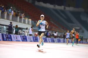 BIB: 1875
                            <button type="button" onclick="openModal(18689275)" class="btn btn-primary btn-sm float-right btn-popup" data-toggle="modal" data-target=".modal-high-quality">
                        <i class="fas fa-shopping-cart"></i> Add to Cart
                    </button>
                                            <button type="button" onclick="isThisMe(18689275, true)" class="btn btn-success btn-sm float-right btn-popup btn-isme hidden" data-toggle="tooltip" data-placement="bottom" title="นี่คือรูปของคุณใช่ไหม คลิกที่นี่เพื่อเอาเข้าอัลบั้ม">
                        <i class="fas fa-plus"></i> Add to album
                    </button>
                    <button type="button" onclick="isThisMe(18689275, false)" class="btn btn-warning btn-sm float-right btn-popup btn-isnotme hidden">
                        <i class="fas fa-ban"></i> Remove from album
                    </button>