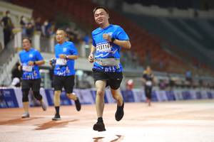 BIB: 13116
                            <button type="button" onclick="openModal(18678090)" class="btn btn-primary btn-sm float-right btn-popup" data-toggle="modal" data-target=".modal-high-quality">
                        <i class="fas fa-shopping-cart"></i> Add to Cart
                    </button>
                                            <button type="button" onclick="isThisMe(18678090, true)" class="btn btn-success btn-sm float-right btn-popup btn-isme hidden" data-toggle="tooltip" data-placement="bottom" title="นี่คือรูปของคุณใช่ไหม คลิกที่นี่เพื่อเอาเข้าอัลบั้ม">
                        <i class="fas fa-plus"></i> Add to album
                    </button>
                    <button type="button" onclick="isThisMe(18678090, false)" class="btn btn-warning btn-sm float-right btn-popup btn-isnotme hidden">
                        <i class="fas fa-ban"></i> Remove from album
                    </button>