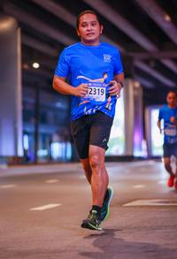 BIB: 2319
                            <button type="button" onclick="openModal(18729776)" class="btn btn-primary btn-sm float-right btn-popup" data-toggle="modal" data-target=".modal-high-quality">
                        <i class="fas fa-shopping-cart"></i> Add to Cart
                    </button>
                                            <button type="button" onclick="isThisMe(18729776, true)" class="btn btn-success btn-sm float-right btn-popup btn-isme hidden" data-toggle="tooltip" data-placement="bottom" title="นี่คือรูปของคุณใช่ไหม คลิกที่นี่เพื่อเอาเข้าอัลบั้ม">
                        <i class="fas fa-plus"></i> Add to album
                    </button>
                    <button type="button" onclick="isThisMe(18729776, false)" class="btn btn-warning btn-sm float-right btn-popup btn-isnotme hidden">
                        <i class="fas fa-ban"></i> Remove from album
                    </button>