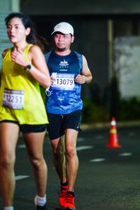 BIB: 12251, 13079
                            <button type="button" onclick="openModal(18737244)" class="btn btn-primary btn-sm float-right btn-popup" data-toggle="modal" data-target=".modal-high-quality">
                        <i class="fas fa-shopping-cart"></i> Add to Cart
                    </button>
                                            <button type="button" onclick="isThisMe(18737244, true)" class="btn btn-success btn-sm float-right btn-popup btn-isme hidden" data-toggle="tooltip" data-placement="bottom" title="นี่คือรูปของคุณใช่ไหม คลิกที่นี่เพื่อเอาเข้าอัลบั้ม">
                        <i class="fas fa-plus"></i> Add to album
                    </button>
                    <button type="button" onclick="isThisMe(18737244, false)" class="btn btn-warning btn-sm float-right btn-popup btn-isnotme hidden">
                        <i class="fas fa-ban"></i> Remove from album
                    </button>