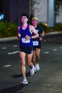 BIB: 12070, 12063
                            <button type="button" onclick="openModal(18754909)" class="btn btn-primary btn-sm float-right btn-popup" data-toggle="modal" data-target=".modal-high-quality">
                        <i class="fas fa-shopping-cart"></i> Add to Cart
                    </button>
                                            <button type="button" onclick="isThisMe(18754909, true)" class="btn btn-success btn-sm float-right btn-popup btn-isme hidden" data-toggle="tooltip" data-placement="bottom" title="นี่คือรูปของคุณใช่ไหม คลิกที่นี่เพื่อเอาเข้าอัลบั้ม">
                        <i class="fas fa-plus"></i> Add to album
                    </button>
                    <button type="button" onclick="isThisMe(18754909, false)" class="btn btn-warning btn-sm float-right btn-popup btn-isnotme hidden">
                        <i class="fas fa-ban"></i> Remove from album
                    </button>