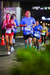 BIB: 12267, 12269
                            <button type="button" onclick="openModal(18737654)" class="btn btn-primary btn-sm float-right btn-popup" data-toggle="modal" data-target=".modal-high-quality">
                        <i class="fas fa-shopping-cart"></i> Add to Cart
                    </button>
                                            <button type="button" onclick="isThisMe(18737654, true)" class="btn btn-success btn-sm float-right btn-popup btn-isme hidden" data-toggle="tooltip" data-placement="bottom" title="นี่คือรูปของคุณใช่ไหม คลิกที่นี่เพื่อเอาเข้าอัลบั้ม">
                        <i class="fas fa-plus"></i> Add to album
                    </button>
                    <button type="button" onclick="isThisMe(18737654, false)" class="btn btn-warning btn-sm float-right btn-popup btn-isnotme hidden">
                        <i class="fas fa-ban"></i> Remove from album
                    </button>