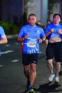 BIB: 12639
                            <button type="button" onclick="openModal(18755023)" class="btn btn-primary btn-sm float-right btn-popup" data-toggle="modal" data-target=".modal-high-quality">
                        <i class="fas fa-shopping-cart"></i> Add to Cart
                    </button>
                                            <button type="button" onclick="isThisMe(18755023, true)" class="btn btn-success btn-sm float-right btn-popup btn-isme hidden" data-toggle="tooltip" data-placement="bottom" title="นี่คือรูปของคุณใช่ไหม คลิกที่นี่เพื่อเอาเข้าอัลบั้ม">
                        <i class="fas fa-plus"></i> Add to album
                    </button>
                    <button type="button" onclick="isThisMe(18755023, false)" class="btn btn-warning btn-sm float-right btn-popup btn-isnotme hidden">
                        <i class="fas fa-ban"></i> Remove from album
                    </button>