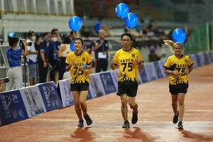 BIB: 
                            <button type="button" onclick="openModal(18669759)" class="btn btn-primary btn-sm float-right btn-popup" data-toggle="modal" data-target=".modal-high-quality">
                        <i class="fas fa-shopping-cart"></i> Add to Cart
                    </button>
                                            <button type="button" onclick="isThisMe(18669759, true)" class="btn btn-success btn-sm float-right btn-popup btn-isme hidden" data-toggle="tooltip" data-placement="bottom" title="นี่คือรูปของคุณใช่ไหม คลิกที่นี่เพื่อเอาเข้าอัลบั้ม">
                        <i class="fas fa-plus"></i> Add to album
                    </button>
                    <button type="button" onclick="isThisMe(18669759, false)" class="btn btn-warning btn-sm float-right btn-popup btn-isnotme hidden">
                        <i class="fas fa-ban"></i> Remove from album
                    </button>