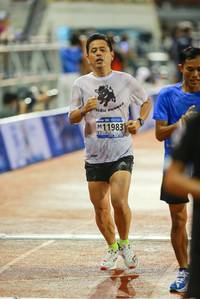 BIB: 300, 11983
                            <button type="button" onclick="openModal(18732290)" class="btn btn-primary btn-sm float-right btn-popup" data-toggle="modal" data-target=".modal-high-quality">
                        <i class="fas fa-shopping-cart"></i> Add to Cart
                    </button>
                                            <button type="button" onclick="isThisMe(18732290, true)" class="btn btn-success btn-sm float-right btn-popup btn-isme hidden" data-toggle="tooltip" data-placement="bottom" title="นี่คือรูปของคุณใช่ไหม คลิกที่นี่เพื่อเอาเข้าอัลบั้ม">
                        <i class="fas fa-plus"></i> Add to album
                    </button>
                    <button type="button" onclick="isThisMe(18732290, false)" class="btn btn-warning btn-sm float-right btn-popup btn-isnotme hidden">
                        <i class="fas fa-ban"></i> Remove from album
                    </button>