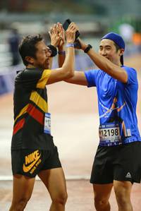 BIB: 12198
                            <button type="button" onclick="openModal(18758191)" class="btn btn-primary btn-sm float-right btn-popup" data-toggle="modal" data-target=".modal-high-quality">
                        <i class="fas fa-shopping-cart"></i> Add to Cart
                    </button>
                                            <button type="button" onclick="isThisMe(18758191, true)" class="btn btn-success btn-sm float-right btn-popup btn-isme hidden" data-toggle="tooltip" data-placement="bottom" title="นี่คือรูปของคุณใช่ไหม คลิกที่นี่เพื่อเอาเข้าอัลบั้ม">
                        <i class="fas fa-plus"></i> Add to album
                    </button>
                    <button type="button" onclick="isThisMe(18758191, false)" class="btn btn-warning btn-sm float-right btn-popup btn-isnotme hidden">
                        <i class="fas fa-ban"></i> Remove from album
                    </button>