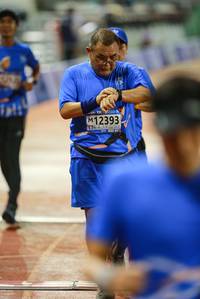 BIB: 12393
                            <button type="button" onclick="openModal(18758302)" class="btn btn-primary btn-sm float-right btn-popup" data-toggle="modal" data-target=".modal-high-quality">
                        <i class="fas fa-shopping-cart"></i> Add to Cart
                    </button>
                                            <button type="button" onclick="isThisMe(18758302, true)" class="btn btn-success btn-sm float-right btn-popup btn-isme hidden" data-toggle="tooltip" data-placement="bottom" title="นี่คือรูปของคุณใช่ไหม คลิกที่นี่เพื่อเอาเข้าอัลบั้ม">
                        <i class="fas fa-plus"></i> Add to album
                    </button>
                    <button type="button" onclick="isThisMe(18758302, false)" class="btn btn-warning btn-sm float-right btn-popup btn-isnotme hidden">
                        <i class="fas fa-ban"></i> Remove from album
                    </button>