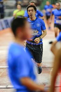 BIB: 2263
                            <button type="button" onclick="openModal(18764840)" class="btn btn-primary btn-sm float-right btn-popup" data-toggle="modal" data-target=".modal-high-quality">
                        <i class="fas fa-shopping-cart"></i> Add to Cart
                    </button>
                                            <button type="button" onclick="isThisMe(18764840, true)" class="btn btn-success btn-sm float-right btn-popup btn-isme hidden" data-toggle="tooltip" data-placement="bottom" title="นี่คือรูปของคุณใช่ไหม คลิกที่นี่เพื่อเอาเข้าอัลบั้ม">
                        <i class="fas fa-plus"></i> Add to album
                    </button>
                    <button type="button" onclick="isThisMe(18764840, false)" class="btn btn-warning btn-sm float-right btn-popup btn-isnotme hidden">
                        <i class="fas fa-ban"></i> Remove from album
                    </button>