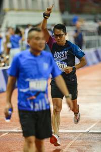 BIB: 1253
                            <button type="button" onclick="openModal(18758513)" class="btn btn-primary btn-sm float-right btn-popup" data-toggle="modal" data-target=".modal-high-quality">
                        <i class="fas fa-shopping-cart"></i> Add to Cart
                    </button>
                                            <button type="button" onclick="isThisMe(18758513, true)" class="btn btn-success btn-sm float-right btn-popup btn-isme hidden" data-toggle="tooltip" data-placement="bottom" title="นี่คือรูปของคุณใช่ไหม คลิกที่นี่เพื่อเอาเข้าอัลบั้ม">
                        <i class="fas fa-plus"></i> Add to album
                    </button>
                    <button type="button" onclick="isThisMe(18758513, false)" class="btn btn-warning btn-sm float-right btn-popup btn-isnotme hidden">
                        <i class="fas fa-ban"></i> Remove from album
                    </button>