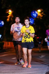 BIB: 713, 2906, 207
                            <button type="button" onclick="openModal(18701025)" class="btn btn-primary btn-sm float-right btn-popup" data-toggle="modal" data-target=".modal-high-quality">
                        <i class="fas fa-shopping-cart"></i> Add to Cart
                    </button>
                                            <button type="button" onclick="isThisMe(18701025, true)" class="btn btn-success btn-sm float-right btn-popup btn-isme hidden" data-toggle="tooltip" data-placement="bottom" title="นี่คือรูปของคุณใช่ไหม คลิกที่นี่เพื่อเอาเข้าอัลบั้ม">
                        <i class="fas fa-plus"></i> Add to album
                    </button>
                    <button type="button" onclick="isThisMe(18701025, false)" class="btn btn-warning btn-sm float-right btn-popup btn-isnotme hidden">
                        <i class="fas fa-ban"></i> Remove from album
                    </button>