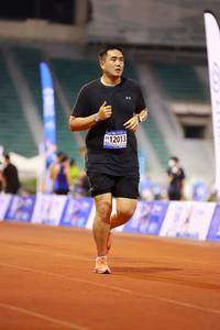 BIB: 12013
                            <button type="button" onclick="openModal(18729392)" class="btn btn-primary btn-sm float-right btn-popup" data-toggle="modal" data-target=".modal-high-quality">
                        <i class="fas fa-shopping-cart"></i> Add to Cart
                    </button>
                                            <button type="button" onclick="isThisMe(18729392, true)" class="btn btn-success btn-sm float-right btn-popup btn-isme hidden" data-toggle="tooltip" data-placement="bottom" title="นี่คือรูปของคุณใช่ไหม คลิกที่นี่เพื่อเอาเข้าอัลบั้ม">
                        <i class="fas fa-plus"></i> Add to album
                    </button>
                    <button type="button" onclick="isThisMe(18729392, false)" class="btn btn-warning btn-sm float-right btn-popup btn-isnotme hidden">
                        <i class="fas fa-ban"></i> Remove from album
                    </button>