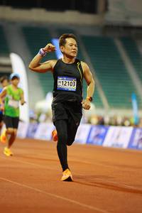 BIB: 12103
                            <button type="button" onclick="openModal(18722247)" class="btn btn-primary btn-sm float-right btn-popup" data-toggle="modal" data-target=".modal-high-quality">
                        <i class="fas fa-shopping-cart"></i> Add to Cart
                    </button>
                                            <button type="button" onclick="isThisMe(18722247, true)" class="btn btn-success btn-sm float-right btn-popup btn-isme hidden" data-toggle="tooltip" data-placement="bottom" title="นี่คือรูปของคุณใช่ไหม คลิกที่นี่เพื่อเอาเข้าอัลบั้ม">
                        <i class="fas fa-plus"></i> Add to album
                    </button>
                    <button type="button" onclick="isThisMe(18722247, false)" class="btn btn-warning btn-sm float-right btn-popup btn-isnotme hidden">
                        <i class="fas fa-ban"></i> Remove from album
                    </button>