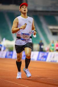 BIB: 12857
                            <button type="button" onclick="openModal(18777388)" class="btn btn-primary btn-sm float-right btn-popup" data-toggle="modal" data-target=".modal-high-quality">
                        <i class="fas fa-shopping-cart"></i> Add to Cart
                    </button>
                                            <button type="button" onclick="isThisMe(18777388, true)" class="btn btn-success btn-sm float-right btn-popup btn-isme hidden" data-toggle="tooltip" data-placement="bottom" title="นี่คือรูปของคุณใช่ไหม คลิกที่นี่เพื่อเอาเข้าอัลบั้ม">
                        <i class="fas fa-plus"></i> Add to album
                    </button>
                    <button type="button" onclick="isThisMe(18777388, false)" class="btn btn-warning btn-sm float-right btn-popup btn-isnotme hidden">
                        <i class="fas fa-ban"></i> Remove from album
                    </button>