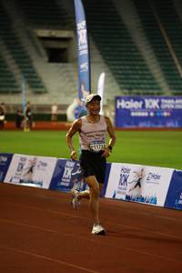 BIB: 11733, 102
                            <button type="button" onclick="openModal(18717453)" class="btn btn-primary btn-sm float-right btn-popup" data-toggle="modal" data-target=".modal-high-quality">
                        <i class="fas fa-shopping-cart"></i> Add to Cart
                    </button>
                                            <button type="button" onclick="isThisMe(18717453, true)" class="btn btn-success btn-sm float-right btn-popup btn-isme hidden" data-toggle="tooltip" data-placement="bottom" title="นี่คือรูปของคุณใช่ไหม คลิกที่นี่เพื่อเอาเข้าอัลบั้ม">
                        <i class="fas fa-plus"></i> Add to album
                    </button>
                    <button type="button" onclick="isThisMe(18717453, false)" class="btn btn-warning btn-sm float-right btn-popup btn-isnotme hidden">
                        <i class="fas fa-ban"></i> Remove from album
                    </button>