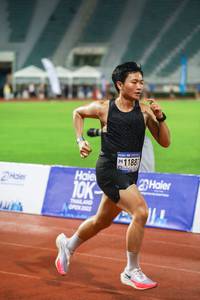 BIB: 1188
                            <button type="button" onclick="openModal(18805228)" class="btn btn-primary btn-sm float-right btn-popup" data-toggle="modal" data-target=".modal-high-quality">
                        <i class="fas fa-shopping-cart"></i> Add to Cart
                    </button>
                                            <button type="button" onclick="isThisMe(18805228, true)" class="btn btn-success btn-sm float-right btn-popup btn-isme hidden" data-toggle="tooltip" data-placement="bottom" title="นี่คือรูปของคุณใช่ไหม คลิกที่นี่เพื่อเอาเข้าอัลบั้ม">
                        <i class="fas fa-plus"></i> Add to album
                    </button>
                    <button type="button" onclick="isThisMe(18805228, false)" class="btn btn-warning btn-sm float-right btn-popup btn-isnotme hidden">
                        <i class="fas fa-ban"></i> Remove from album
                    </button>