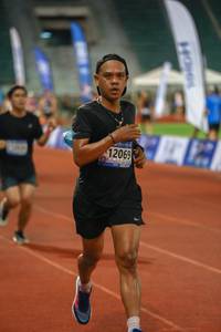 BIB: 12069
                            <button type="button" onclick="openModal(18805634)" class="btn btn-primary btn-sm float-right btn-popup" data-toggle="modal" data-target=".modal-high-quality">
                        <i class="fas fa-shopping-cart"></i> Add to Cart
                    </button>
                                            <button type="button" onclick="isThisMe(18805634, true)" class="btn btn-success btn-sm float-right btn-popup btn-isme hidden" data-toggle="tooltip" data-placement="bottom" title="นี่คือรูปของคุณใช่ไหม คลิกที่นี่เพื่อเอาเข้าอัลบั้ม">
                        <i class="fas fa-plus"></i> Add to album
                    </button>
                    <button type="button" onclick="isThisMe(18805634, false)" class="btn btn-warning btn-sm float-right btn-popup btn-isnotme hidden">
                        <i class="fas fa-ban"></i> Remove from album
                    </button>