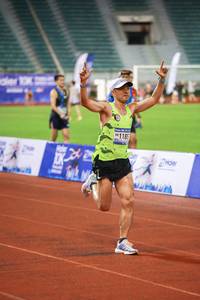 BIB: 1185
                            <button type="button" onclick="openModal(18805388)" class="btn btn-primary btn-sm float-right btn-popup" data-toggle="modal" data-target=".modal-high-quality">
                        <i class="fas fa-shopping-cart"></i> Add to Cart
                    </button>
                                            <button type="button" onclick="isThisMe(18805388, true)" class="btn btn-success btn-sm float-right btn-popup btn-isme hidden" data-toggle="tooltip" data-placement="bottom" title="นี่คือรูปของคุณใช่ไหม คลิกที่นี่เพื่อเอาเข้าอัลบั้ม">
                        <i class="fas fa-plus"></i> Add to album
                    </button>
                    <button type="button" onclick="isThisMe(18805388, false)" class="btn btn-warning btn-sm float-right btn-popup btn-isnotme hidden">
                        <i class="fas fa-ban"></i> Remove from album
                    </button>