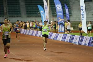 BIB: 1198
                            <button type="button" onclick="openModal(18768594)" class="btn btn-primary btn-sm float-right btn-popup" data-toggle="modal" data-target=".modal-high-quality">
                        <i class="fas fa-shopping-cart"></i> Add to Cart
                    </button>
                                            <button type="button" onclick="isThisMe(18768594, true)" class="btn btn-success btn-sm float-right btn-popup btn-isme hidden" data-toggle="tooltip" data-placement="bottom" title="นี่คือรูปของคุณใช่ไหม คลิกที่นี่เพื่อเอาเข้าอัลบั้ม">
                        <i class="fas fa-plus"></i> Add to album
                    </button>
                    <button type="button" onclick="isThisMe(18768594, false)" class="btn btn-warning btn-sm float-right btn-popup btn-isnotme hidden">
                        <i class="fas fa-ban"></i> Remove from album
                    </button>