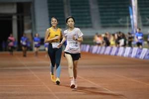 BIB: 125, 12994
                            <button type="button" onclick="openModal(18742337)" class="btn btn-primary btn-sm float-right btn-popup" data-toggle="modal" data-target=".modal-high-quality">
                        <i class="fas fa-shopping-cart"></i> Add to Cart
                    </button>
                                            <button type="button" onclick="isThisMe(18742337, true)" class="btn btn-success btn-sm float-right btn-popup btn-isme hidden" data-toggle="tooltip" data-placement="bottom" title="นี่คือรูปของคุณใช่ไหม คลิกที่นี่เพื่อเอาเข้าอัลบั้ม">
                        <i class="fas fa-plus"></i> Add to album
                    </button>
                    <button type="button" onclick="isThisMe(18742337, false)" class="btn btn-warning btn-sm float-right btn-popup btn-isnotme hidden">
                        <i class="fas fa-ban"></i> Remove from album
                    </button>