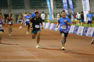 BIB: 12025, 1651, 12269
                            <button type="button" onclick="openModal(18769392)" class="btn btn-primary btn-sm float-right btn-popup" data-toggle="modal" data-target=".modal-high-quality">
                        <i class="fas fa-shopping-cart"></i> Add to Cart
                    </button>
                                            <button type="button" onclick="isThisMe(18769392, true)" class="btn btn-success btn-sm float-right btn-popup btn-isme hidden" data-toggle="tooltip" data-placement="bottom" title="นี่คือรูปของคุณใช่ไหม คลิกที่นี่เพื่อเอาเข้าอัลบั้ม">
                        <i class="fas fa-plus"></i> Add to album
                    </button>
                    <button type="button" onclick="isThisMe(18769392, false)" class="btn btn-warning btn-sm float-right btn-popup btn-isnotme hidden">
                        <i class="fas fa-ban"></i> Remove from album
                    </button>