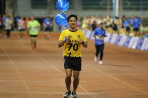 BIB: 191
                            <button type="button" onclick="openModal(18743872)" class="btn btn-primary btn-sm float-right btn-popup" data-toggle="modal" data-target=".modal-high-quality">
                        <i class="fas fa-shopping-cart"></i> Add to Cart
                    </button>
                                            <button type="button" onclick="isThisMe(18743872, true)" class="btn btn-success btn-sm float-right btn-popup btn-isme hidden" data-toggle="tooltip" data-placement="bottom" title="นี่คือรูปของคุณใช่ไหม คลิกที่นี่เพื่อเอาเข้าอัลบั้ม">
                        <i class="fas fa-plus"></i> Add to album
                    </button>
                    <button type="button" onclick="isThisMe(18743872, false)" class="btn btn-warning btn-sm float-right btn-popup btn-isnotme hidden">
                        <i class="fas fa-ban"></i> Remove from album
                    </button>