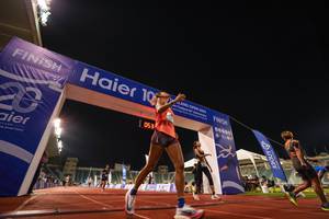 BIB: 053, 2013, 00000
                            <button type="button" onclick="openModal(18705608)" class="btn btn-primary btn-sm float-right btn-popup" data-toggle="modal" data-target=".modal-high-quality">
                        <i class="fas fa-shopping-cart"></i> Add to Cart
                    </button>
                                            <button type="button" onclick="isThisMe(18705608, true)" class="btn btn-success btn-sm float-right btn-popup btn-isme hidden" data-toggle="tooltip" data-placement="bottom" title="นี่คือรูปของคุณใช่ไหม คลิกที่นี่เพื่อเอาเข้าอัลบั้ม">
                        <i class="fas fa-plus"></i> Add to album
                    </button>
                    <button type="button" onclick="isThisMe(18705608, false)" class="btn btn-warning btn-sm float-right btn-popup btn-isnotme hidden">
                        <i class="fas fa-ban"></i> Remove from album
                    </button>