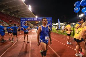 BIB: 1000, 124
                            <button type="button" onclick="openModal(18707886)" class="btn btn-primary btn-sm float-right btn-popup" data-toggle="modal" data-target=".modal-high-quality">
                        <i class="fas fa-shopping-cart"></i> Add to Cart
                    </button>
                                            <button type="button" onclick="isThisMe(18707886, true)" class="btn btn-success btn-sm float-right btn-popup btn-isme hidden" data-toggle="tooltip" data-placement="bottom" title="นี่คือรูปของคุณใช่ไหม คลิกที่นี่เพื่อเอาเข้าอัลบั้ม">
                        <i class="fas fa-plus"></i> Add to album
                    </button>
                    <button type="button" onclick="isThisMe(18707886, false)" class="btn btn-warning btn-sm float-right btn-popup btn-isnotme hidden">
                        <i class="fas fa-ban"></i> Remove from album
                    </button>