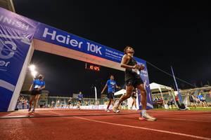 BIB: 125, 100
                            <button type="button" onclick="openModal(18707478)" class="btn btn-primary btn-sm float-right btn-popup" data-toggle="modal" data-target=".modal-high-quality">
                        <i class="fas fa-shopping-cart"></i> Add to Cart
                    </button>
                                            <button type="button" onclick="isThisMe(18707478, true)" class="btn btn-success btn-sm float-right btn-popup btn-isme hidden" data-toggle="tooltip" data-placement="bottom" title="นี่คือรูปของคุณใช่ไหม คลิกที่นี่เพื่อเอาเข้าอัลบั้ม">
                        <i class="fas fa-plus"></i> Add to album
                    </button>
                    <button type="button" onclick="isThisMe(18707478, false)" class="btn btn-warning btn-sm float-right btn-popup btn-isnotme hidden">
                        <i class="fas fa-ban"></i> Remove from album
                    </button>