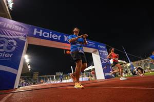 BIB: 00000, 340, 650
                            <button type="button" onclick="openModal(18707226)" class="btn btn-primary btn-sm float-right btn-popup" data-toggle="modal" data-target=".modal-high-quality">
                        <i class="fas fa-shopping-cart"></i> Add to Cart
                    </button>
                                            <button type="button" onclick="isThisMe(18707226, true)" class="btn btn-success btn-sm float-right btn-popup btn-isme hidden" data-toggle="tooltip" data-placement="bottom" title="นี่คือรูปของคุณใช่ไหม คลิกที่นี่เพื่อเอาเข้าอัลบั้ม">
                        <i class="fas fa-plus"></i> Add to album
                    </button>
                    <button type="button" onclick="isThisMe(18707226, false)" class="btn btn-warning btn-sm float-right btn-popup btn-isnotme hidden">
                        <i class="fas fa-ban"></i> Remove from album
                    </button>