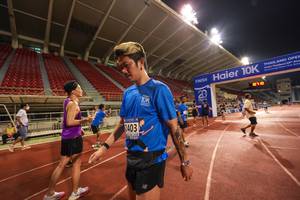 BIB: 2403, 500, 103
                            <button type="button" onclick="openModal(18708147)" class="btn btn-primary btn-sm float-right btn-popup" data-toggle="modal" data-target=".modal-high-quality">
                        <i class="fas fa-shopping-cart"></i> Add to Cart
                    </button>
                                            <button type="button" onclick="isThisMe(18708147, true)" class="btn btn-success btn-sm float-right btn-popup btn-isme hidden" data-toggle="tooltip" data-placement="bottom" title="นี่คือรูปของคุณใช่ไหม คลิกที่นี่เพื่อเอาเข้าอัลบั้ม">
                        <i class="fas fa-plus"></i> Add to album
                    </button>
                    <button type="button" onclick="isThisMe(18708147, false)" class="btn btn-warning btn-sm float-right btn-popup btn-isnotme hidden">
                        <i class="fas fa-ban"></i> Remove from album
                    </button>