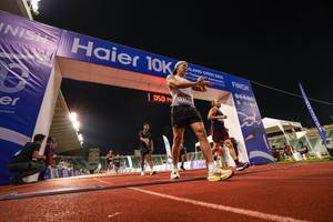 BIB: 050, 2022, 00000
                            <button type="button" onclick="openModal(18705196)" class="btn btn-primary btn-sm float-right btn-popup" data-toggle="modal" data-target=".modal-high-quality">
                        <i class="fas fa-shopping-cart"></i> Add to Cart
                    </button>
                                            <button type="button" onclick="isThisMe(18705196, true)" class="btn btn-success btn-sm float-right btn-popup btn-isme hidden" data-toggle="tooltip" data-placement="bottom" title="นี่คือรูปของคุณใช่ไหม คลิกที่นี่เพื่อเอาเข้าอัลบั้ม">
                        <i class="fas fa-plus"></i> Add to album
                    </button>
                    <button type="button" onclick="isThisMe(18705196, false)" class="btn btn-warning btn-sm float-right btn-popup btn-isnotme hidden">
                        <i class="fas fa-ban"></i> Remove from album
                    </button>