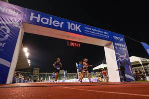 BIB: 05717, 2022, 00000
                            <button type="button" onclick="openModal(18706592)" class="btn btn-primary btn-sm float-right btn-popup" data-toggle="modal" data-target=".modal-high-quality">
                        <i class="fas fa-shopping-cart"></i> Add to Cart
                    </button>
                                            <button type="button" onclick="isThisMe(18706592, true)" class="btn btn-success btn-sm float-right btn-popup btn-isme hidden" data-toggle="tooltip" data-placement="bottom" title="นี่คือรูปของคุณใช่ไหม คลิกที่นี่เพื่อเอาเข้าอัลบั้ม">
                        <i class="fas fa-plus"></i> Add to album
                    </button>
                    <button type="button" onclick="isThisMe(18706592, false)" class="btn btn-warning btn-sm float-right btn-popup btn-isnotme hidden">
                        <i class="fas fa-ban"></i> Remove from album
                    </button>