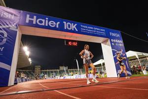 BIB: 132, 2022, 00000
                            <button type="button" onclick="openModal(18707492)" class="btn btn-primary btn-sm float-right btn-popup" data-toggle="modal" data-target=".modal-high-quality">
                        <i class="fas fa-shopping-cart"></i> Add to Cart
                    </button>
                                            <button type="button" onclick="isThisMe(18707492, true)" class="btn btn-success btn-sm float-right btn-popup btn-isme hidden" data-toggle="tooltip" data-placement="bottom" title="นี่คือรูปของคุณใช่ไหม คลิกที่นี่เพื่อเอาเข้าอัลบั้ม">
                        <i class="fas fa-plus"></i> Add to album
                    </button>
                    <button type="button" onclick="isThisMe(18707492, false)" class="btn btn-warning btn-sm float-right btn-popup btn-isnotme hidden">
                        <i class="fas fa-ban"></i> Remove from album
                    </button>